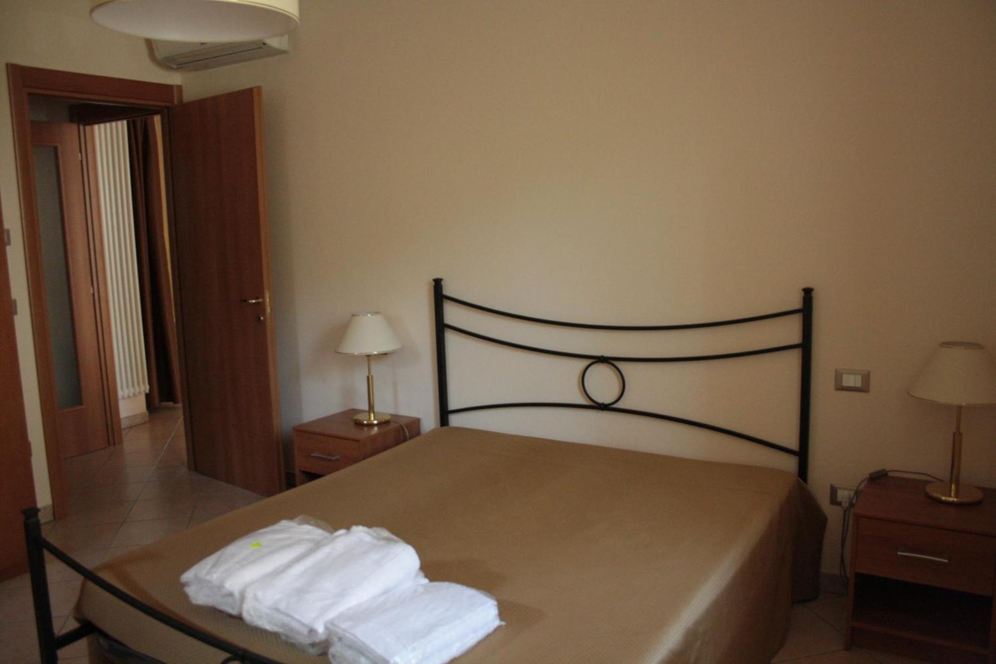 Residence Borgo Mondragon Lazise Ngoại thất bức ảnh